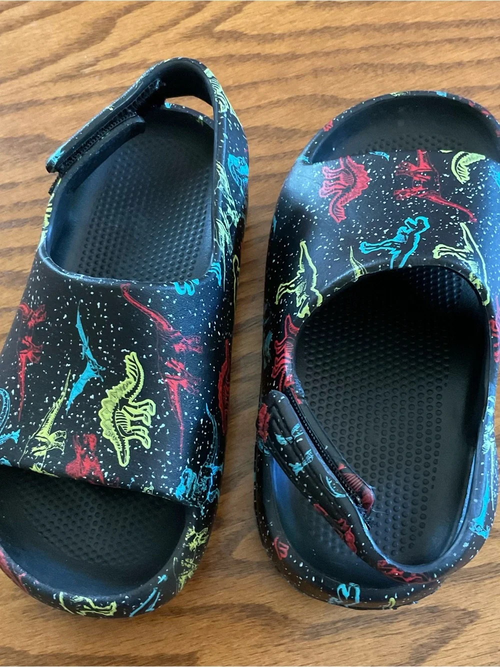 Wonder Nation Prehistoric Kids Neon Dinosaur Print Slip-On Sandals, Sz 9-10